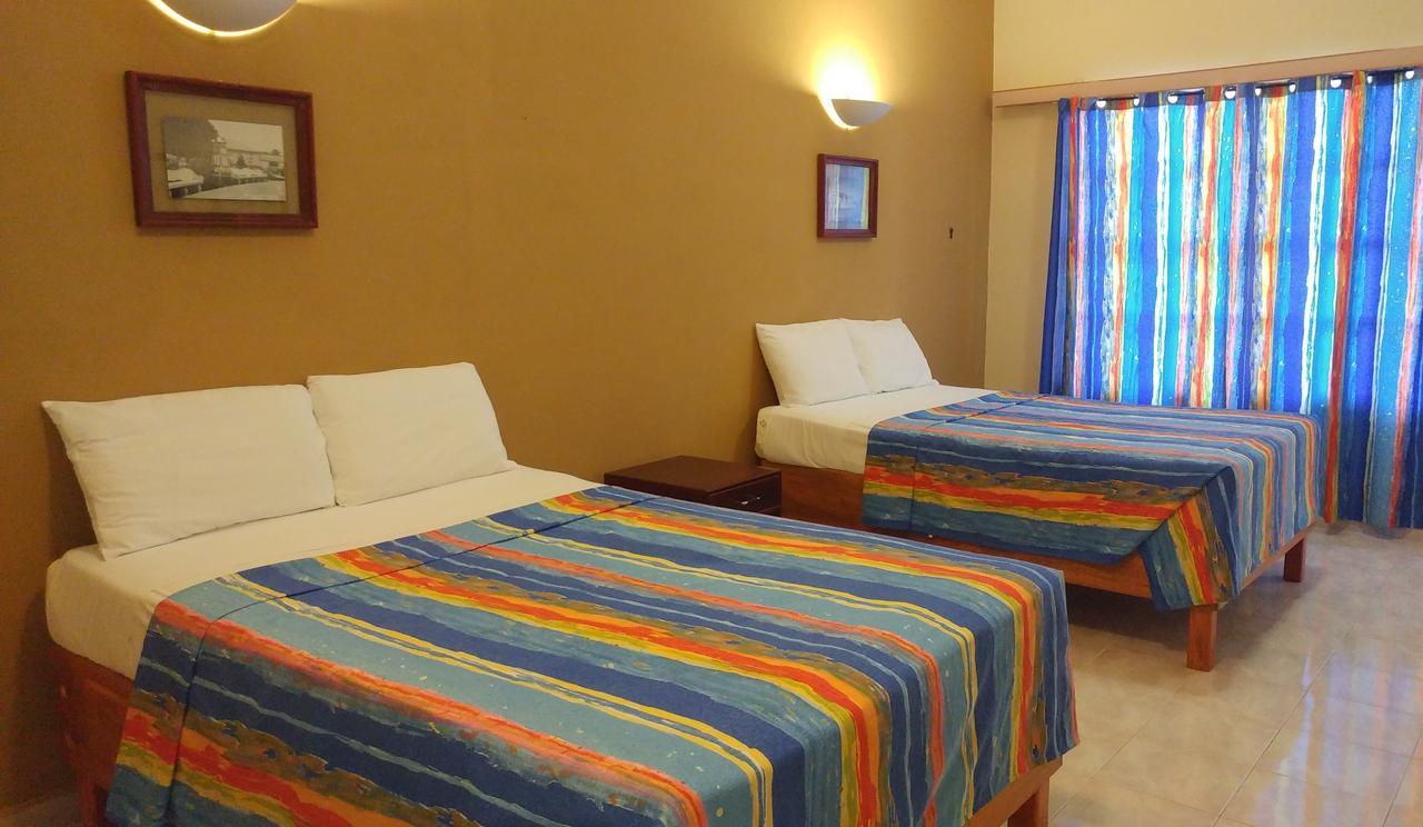 Sun Suites コスメル エクステリア 写真